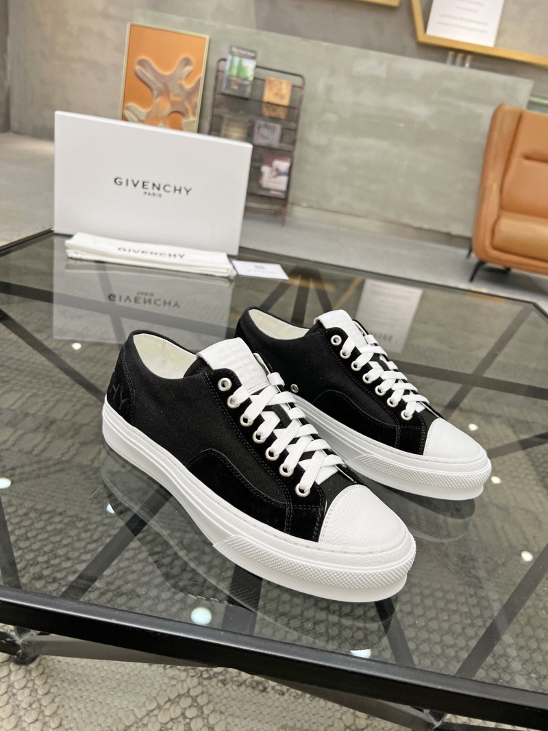 Givenchy Sneakers